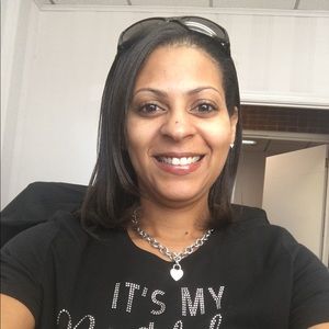 Meet your Posher, Deanna